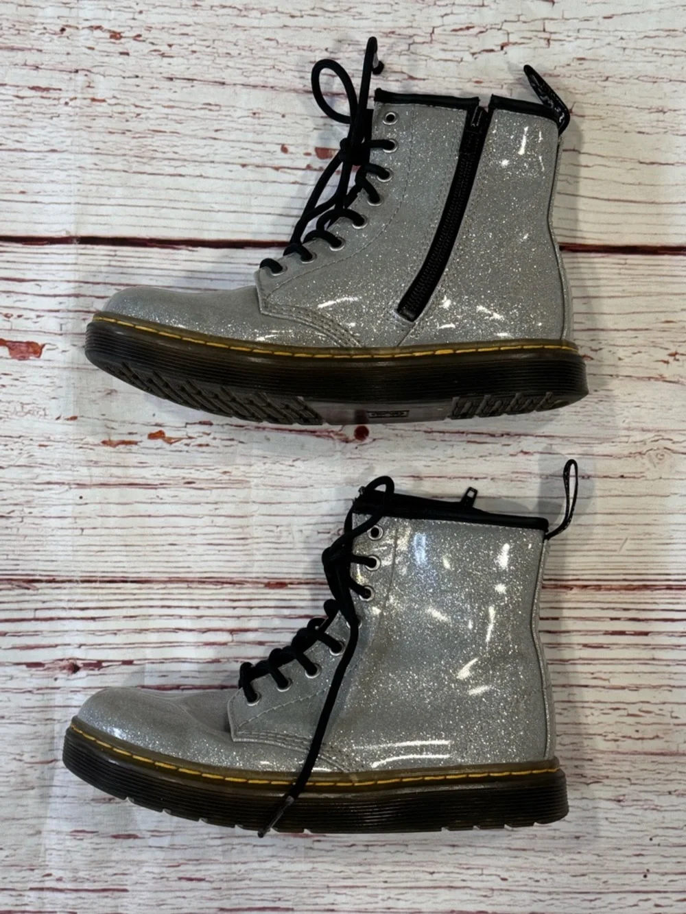 Dr Martens Docs Zavala J Combat Boots in Silver Glitter Sz 2
